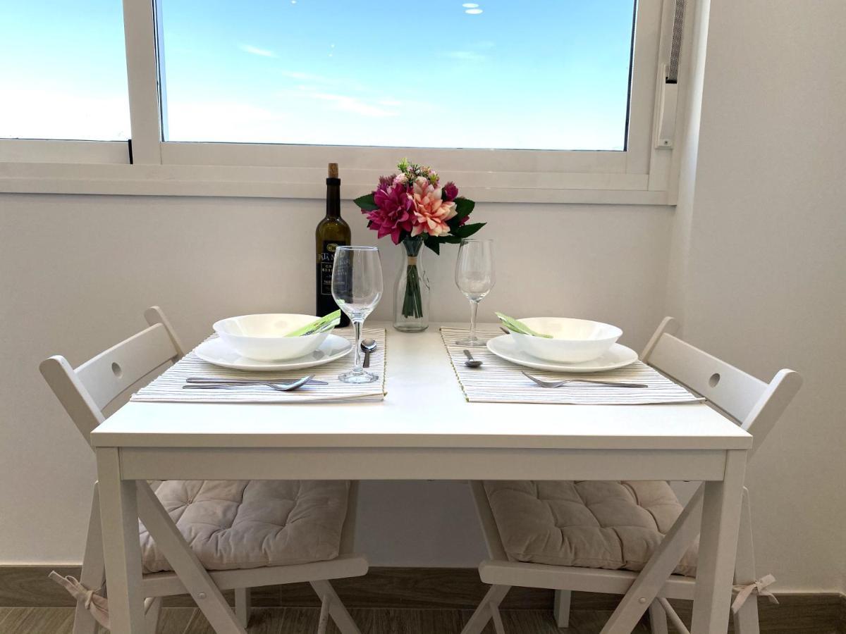 Residencial Santa Justa - Vacacional Sevilla Buitenkant foto