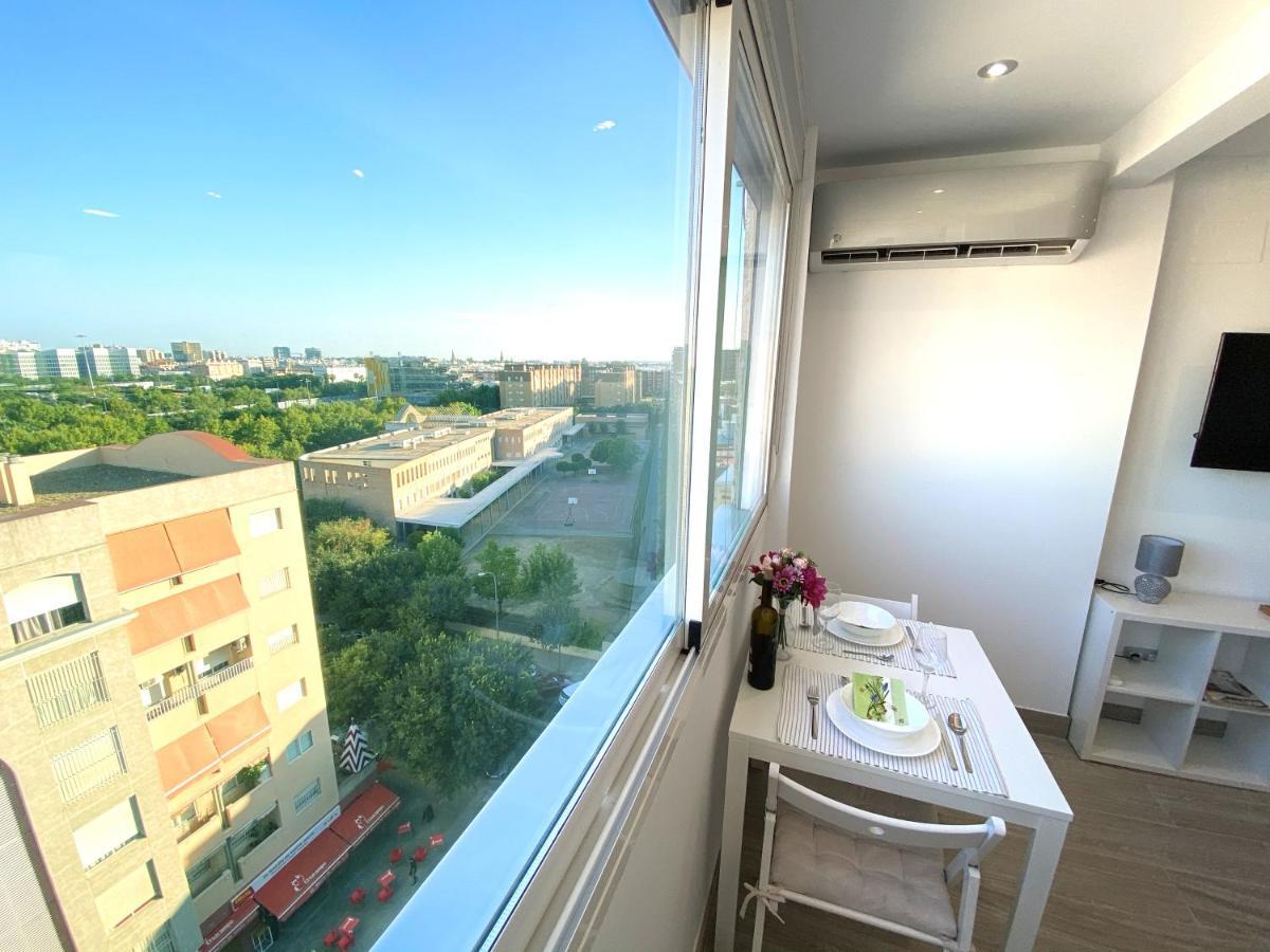 Residencial Santa Justa - Vacacional Sevilla Buitenkant foto